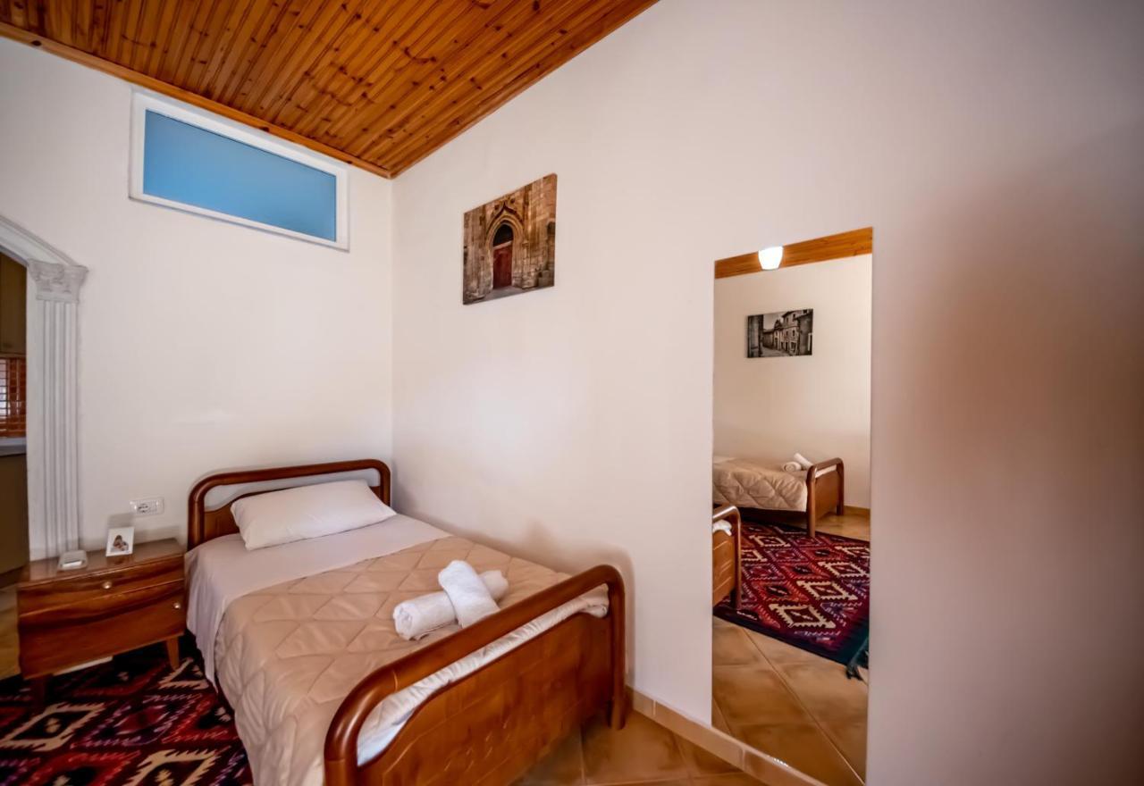 Guest House Garden Gjirokastër 외부 사진