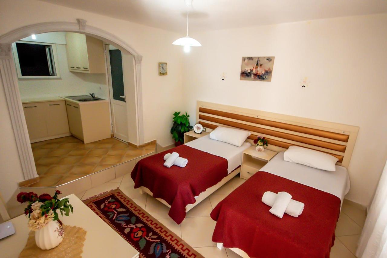 Guest House Garden Gjirokastër 외부 사진
