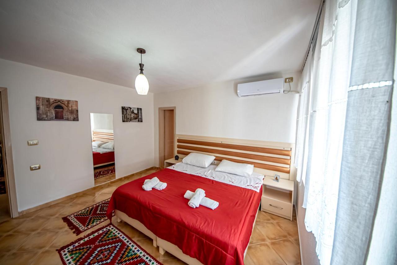 Guest House Garden Gjirokastër 외부 사진